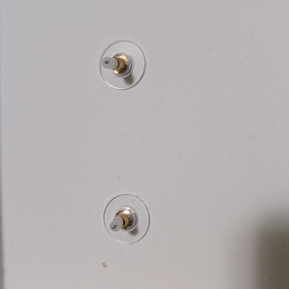 Disney x Baublebar Minnie Earrings. OS. - Picture 4 of 6